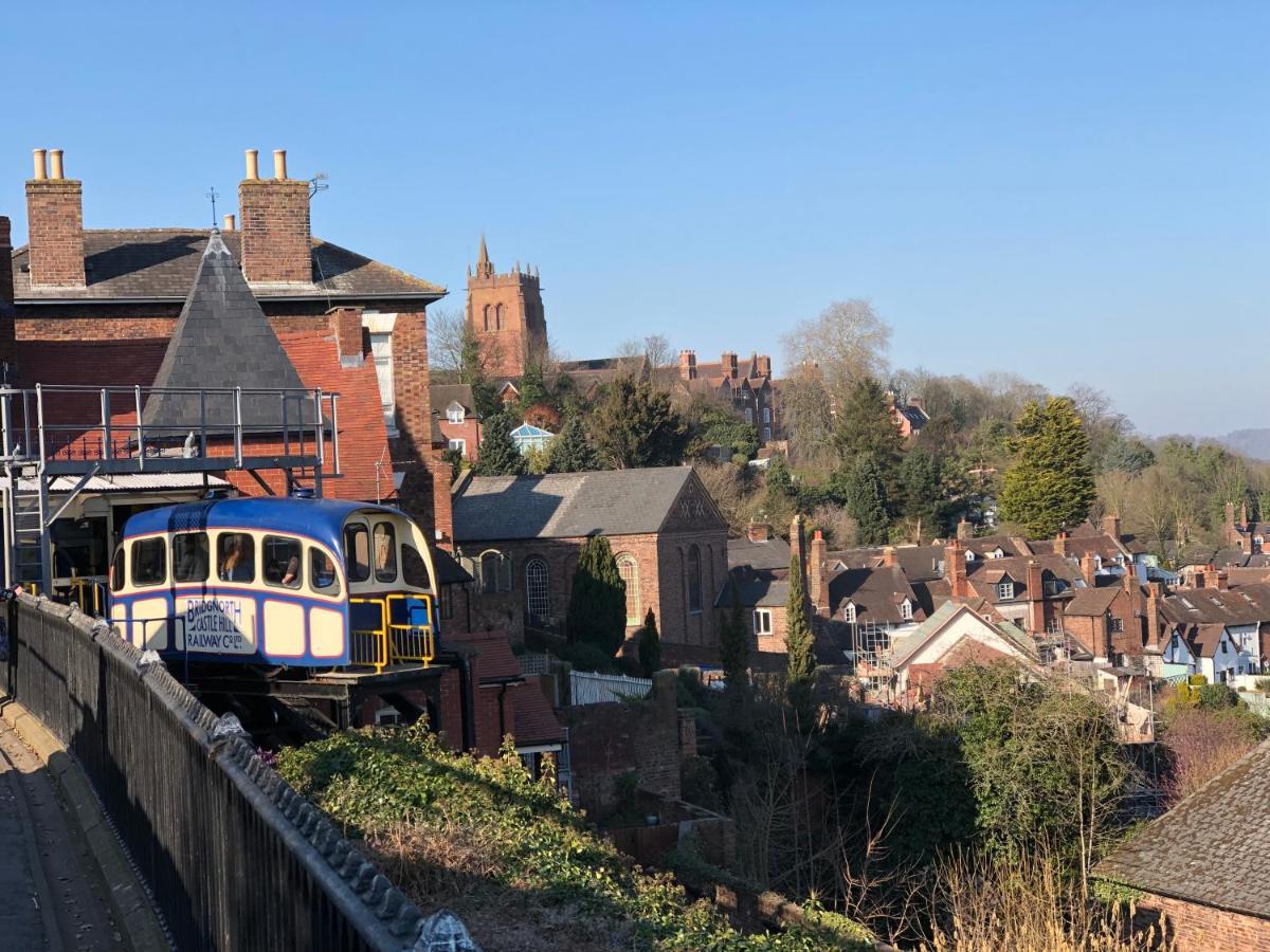 Little Gem On Bridgnorth'S Cartway. River Views エクステリア 写真